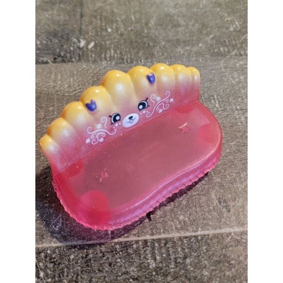 Moose pink yellow bear couch doll accessory toy figure - Picture 2 of 4